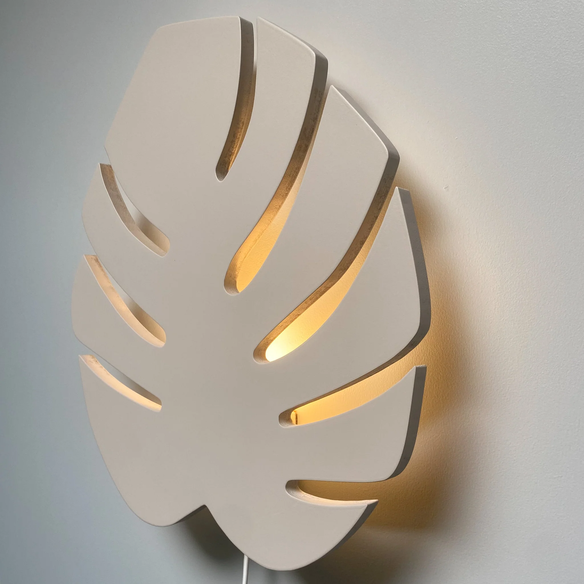 Houten wandlamp kinderkamer | Monstera blad - beige - Afbeelding 5
